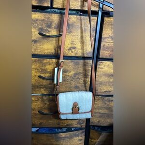Universal Thread Tan and Cream Crossbody Bag
